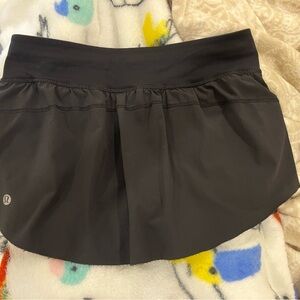 Lululemon final lap skort
